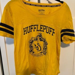 Hufflepuff T-shirt juniors size large